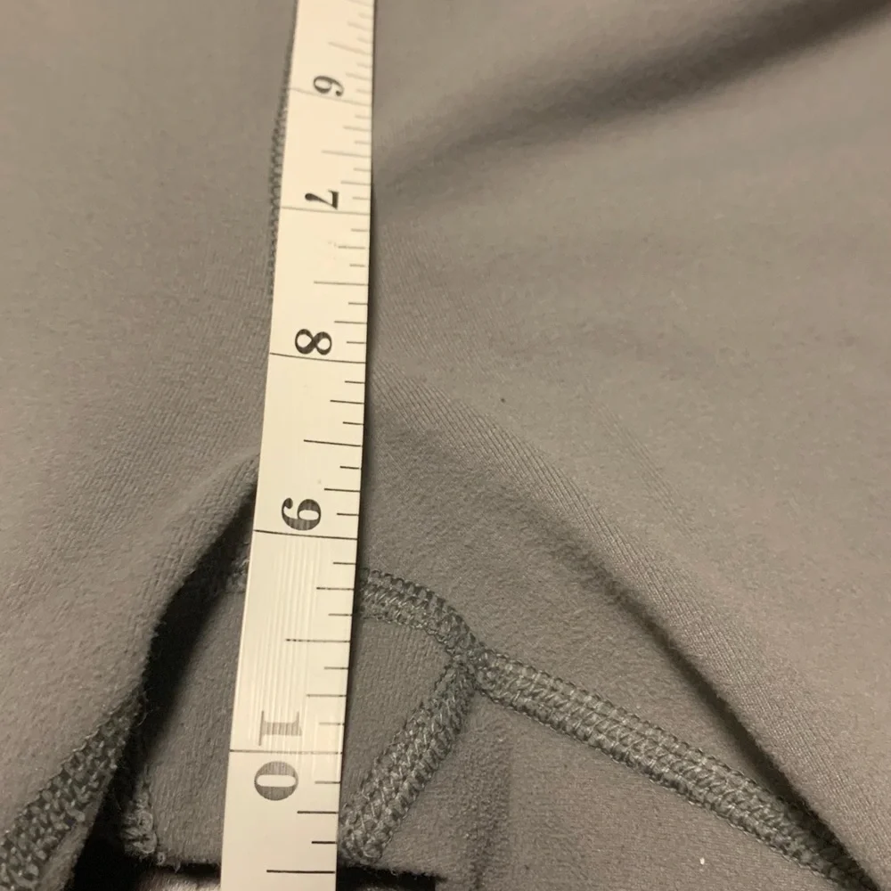 Lululemon 6 minimalist Classic Athleisure Gray‎ Leggings